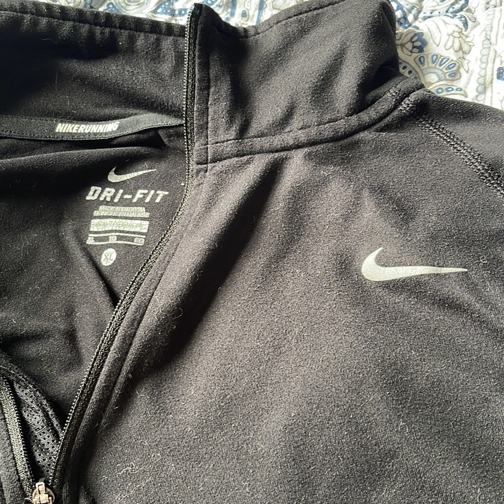Nike drive-fit quarter zip pullover
